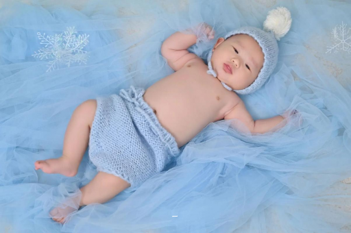 华容摸孕妇肚子沾喜气